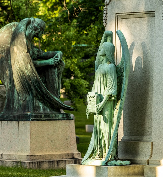 Angel statues at Forest Home Cemetery